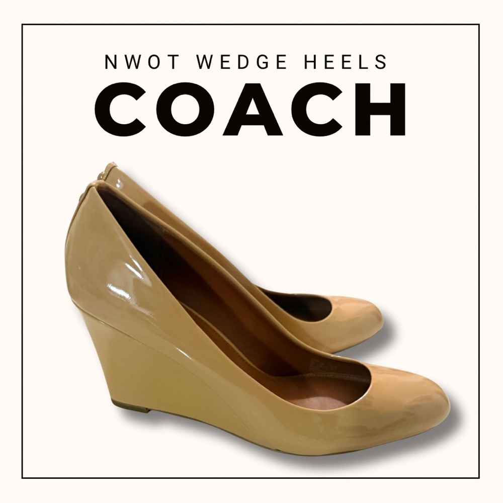 NWOT ❤️ COACH Women's Tan Wedge Heels